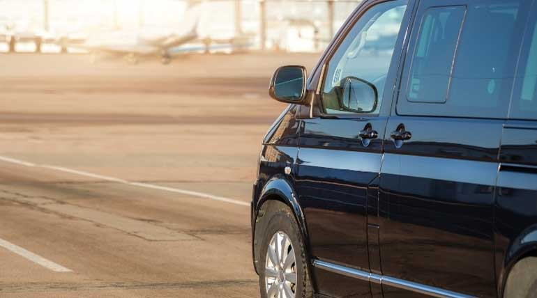 Havalimanı Shuttle ile Transfer Hizmeti Arasındaki Farklar