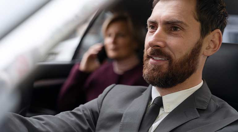 Havalimanından İş Oteline Konforlu Ulaşım Nasıl Sağlanır?