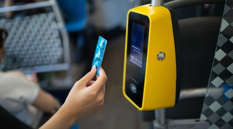 Toplu Taşıma mı Özel Araç mı? İstanbul Havalimanı Ulaşım Kıyaslaması