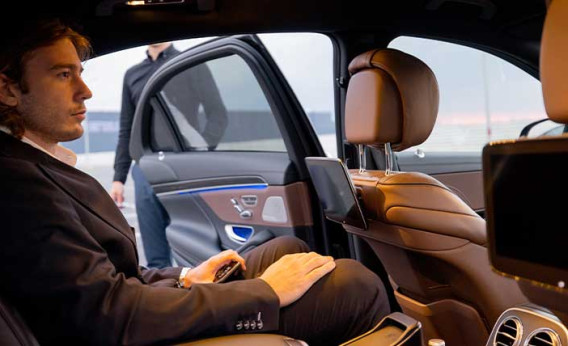 VIP Transfer Araçları Kış Mevsiminde Hangi Konforları Sunuyor?