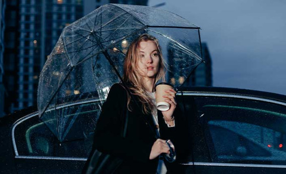 Yağışlı Havada VIP Araç Tercih Etmek Neden Önemlidir?